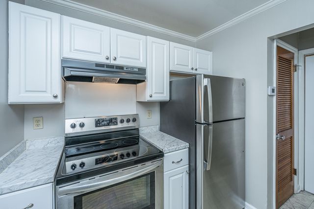 235 Pine Shadow Drive, Goose Creek, SC 29445