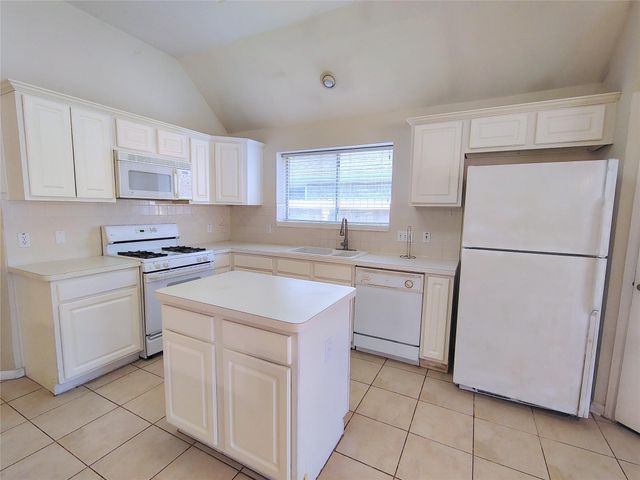 818 Presley Way, Sugar Land, TX 77479
