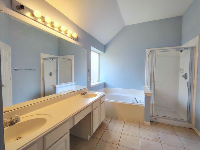818 Presley Way, Sugar Land, TX 77479