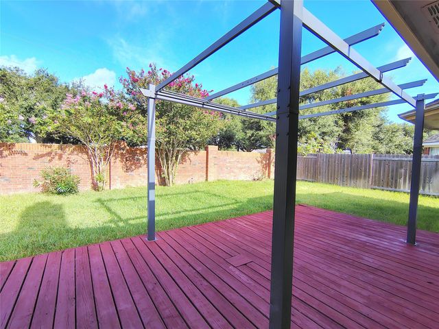 818 Presley Way, Sugar Land, TX 77479