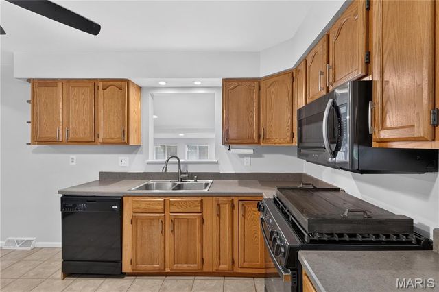 12033 Colonial Drive, Maryland Heights, MO 63043