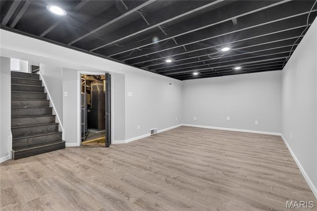 12033 Colonial Drive, Maryland Heights, MO 63043