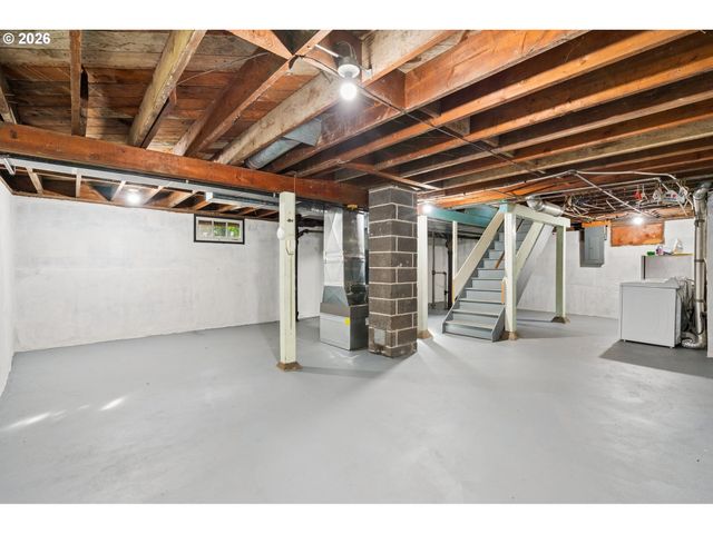 4020 Se LEXINGTON St, Portland, OR 97202