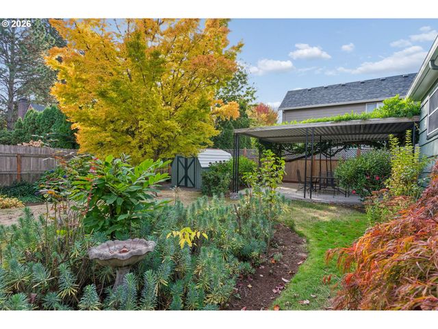 4020 Se LEXINGTON St, Portland, OR 97202