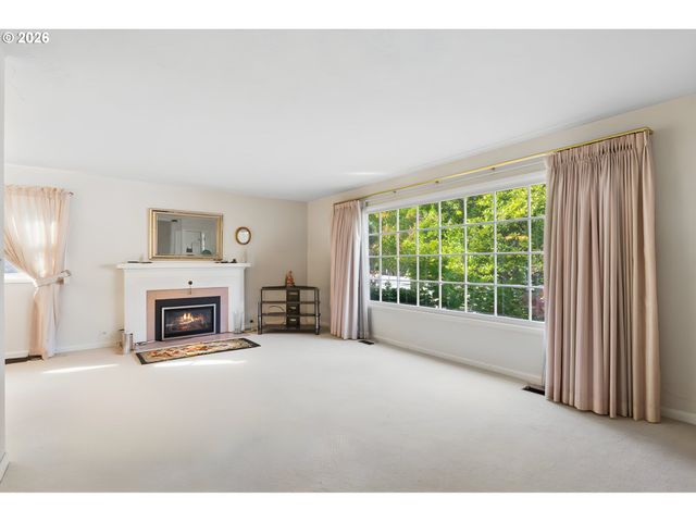 4020 Se LEXINGTON St, Portland, OR 97202
