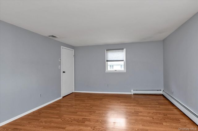 22 Fairview Road W, Massapequa, NY 11758
