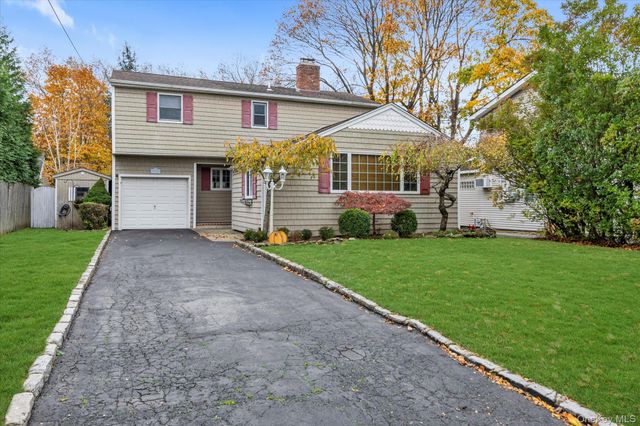 22 Fairview Road W, Massapequa, NY 11758