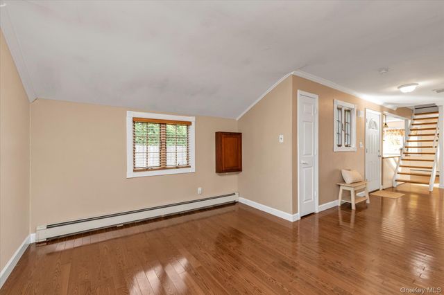 22 Fairview Road W, Massapequa, NY 11758
