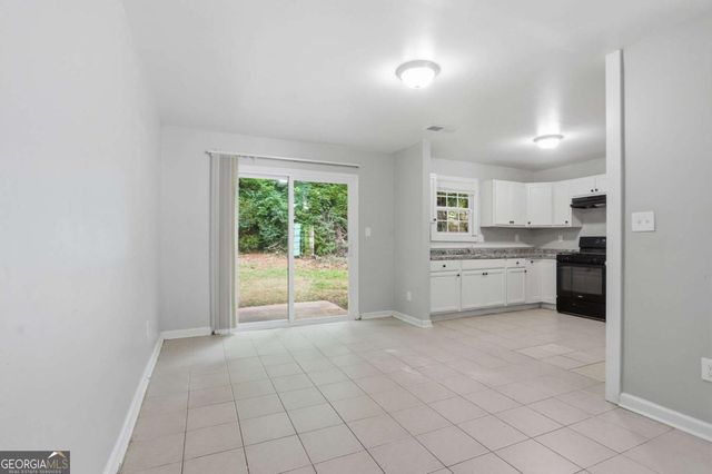 5202 Scarbrough Lane, Stone Mountain, GA 30088