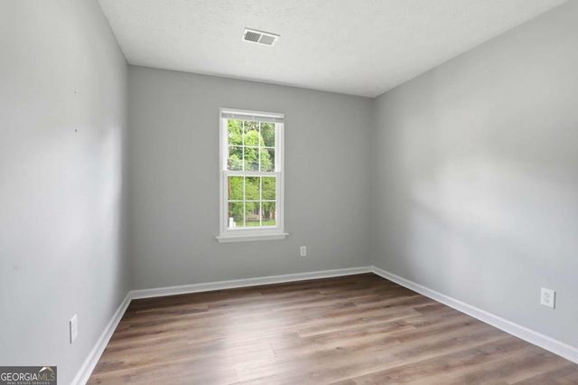 5202 Scarbrough Lane, Stone Mountain, GA 30088