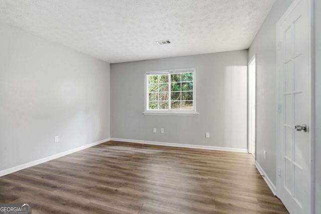 5202 Scarbrough Lane, Stone Mountain, GA 30088