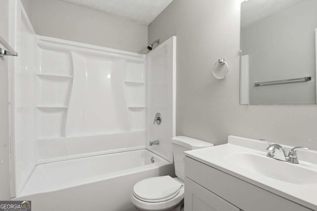 5202 Scarbrough Lane, Stone Mountain, GA 30088