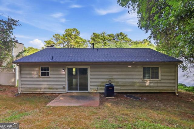 5202 Scarbrough Lane, Stone Mountain, GA 30088