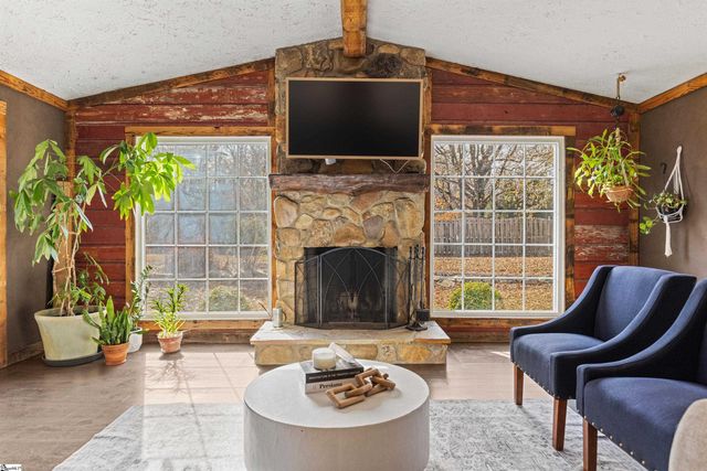 102 Harts Lane, Simpsonville, SC 29681