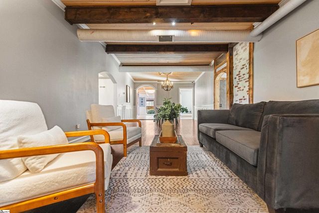 102 Harts Lane, Simpsonville, SC 29681