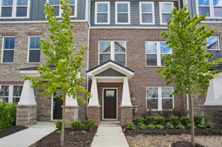 25556 Tolstoy Trail, Novi, MI 48375