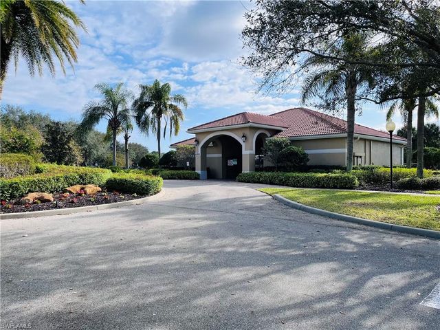 10601 Crossback LN, Lehigh Acres, FL 33936