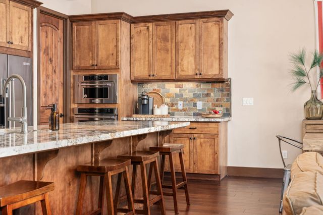 42298 Majestic Lane, Shaver Lake, CA 93664