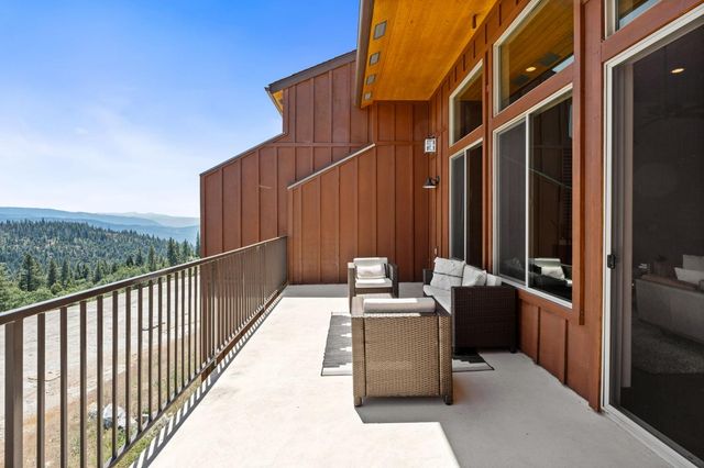 42298 Majestic Lane, Shaver Lake, CA 93664