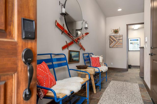 42298 Majestic Lane, Shaver Lake, CA 93664