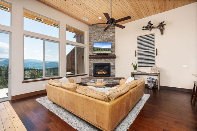 42298 Majestic Lane, Shaver Lake, CA 93664