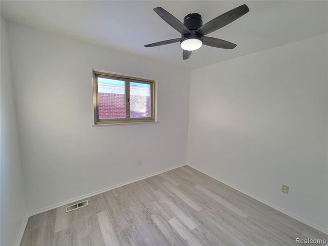 26466 Richard Drive, Warren, MI 48089