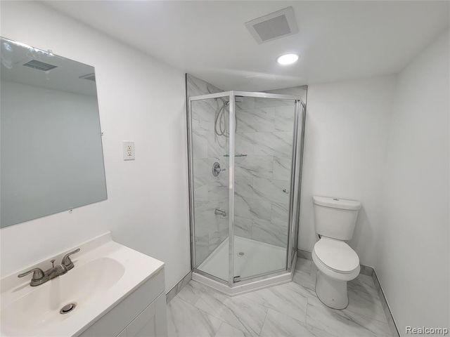 26466 Richard Drive, Warren, MI 48089