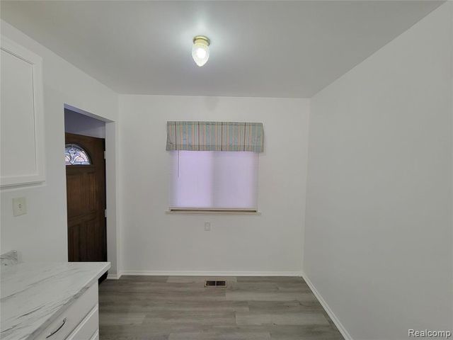 26466 Richard Drive, Warren, MI 48089