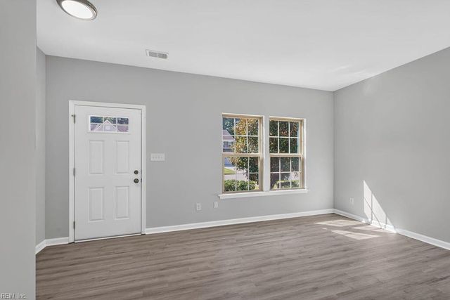 130 Patriots Walke DR, Suffolk, VA 23434