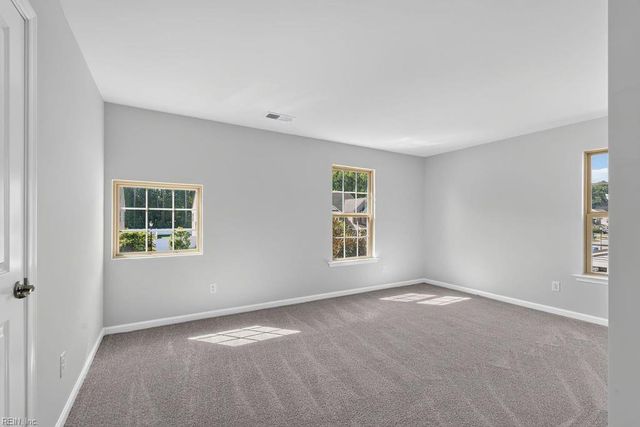 130 Patriots Walke DR, Suffolk, VA 23434