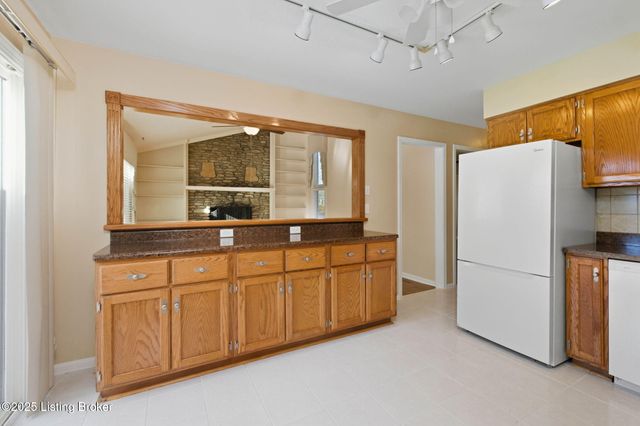 11802 Running Creek Rd, Louisville, KY 40243