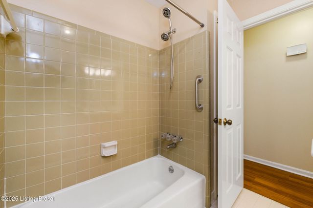 11802 Running Creek Rd, Louisville, KY 40243