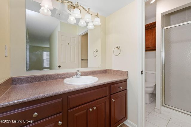 11802 Running Creek Rd, Louisville, KY 40243