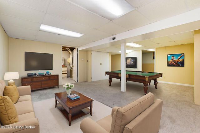 11802 Running Creek Rd, Louisville, KY 40243