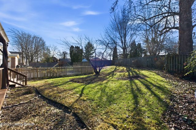 11802 Running Creek Rd, Louisville, KY 40243