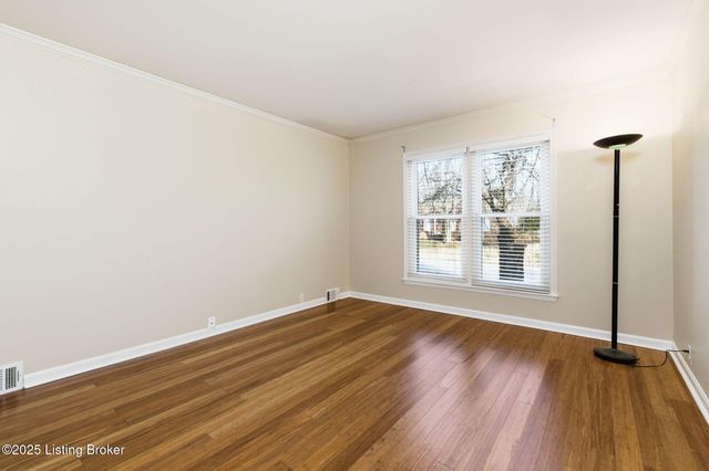 11802 Running Creek Rd, Louisville, KY 40243