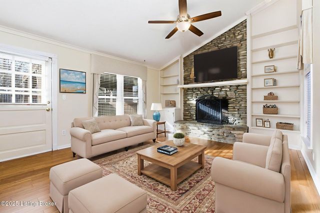 11802 Running Creek Rd, Louisville, KY 40243