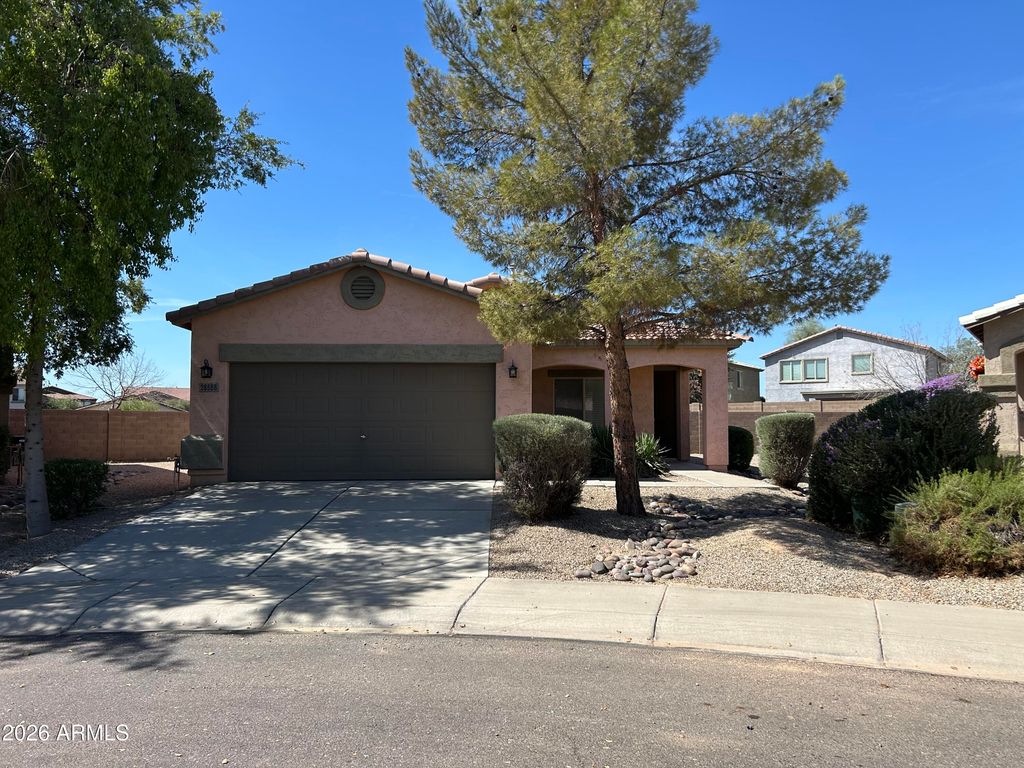 28588 N RAINFALL Drive, San Tan Valley, AZ 85143