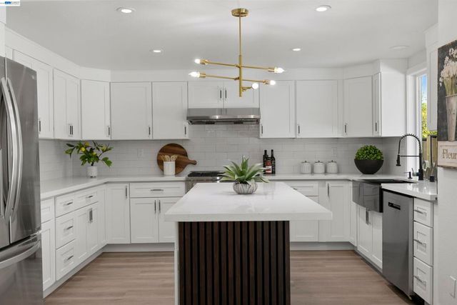 3208 Touriga Dr, Pleasanton, CA 94566
