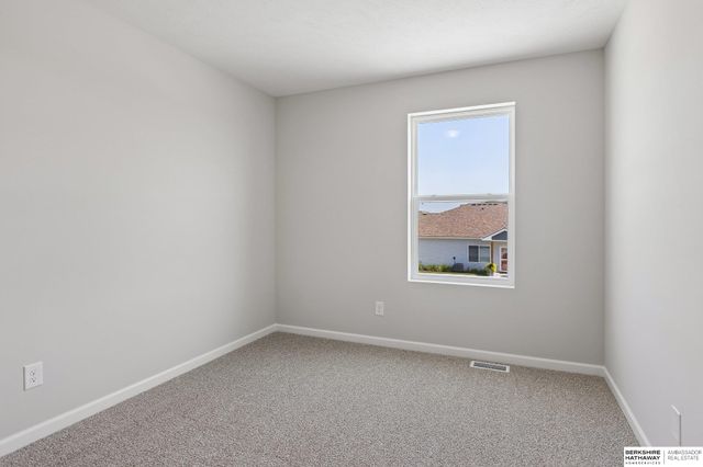 4765 E 21st Avenue, Fremont, NE 68025