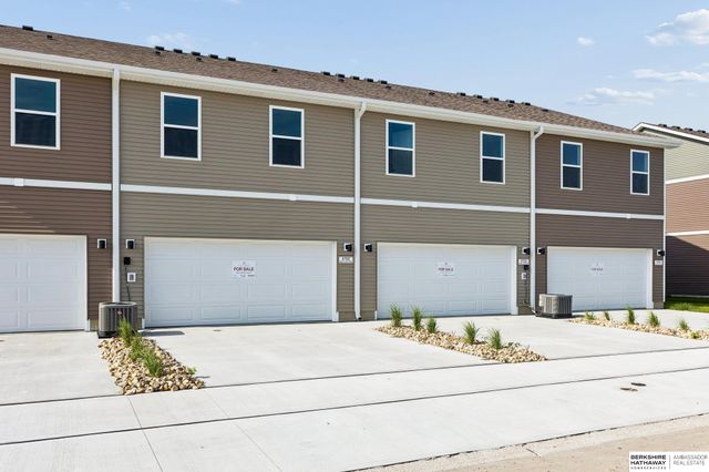 4765 E 21st Avenue, Fremont, NE 68025