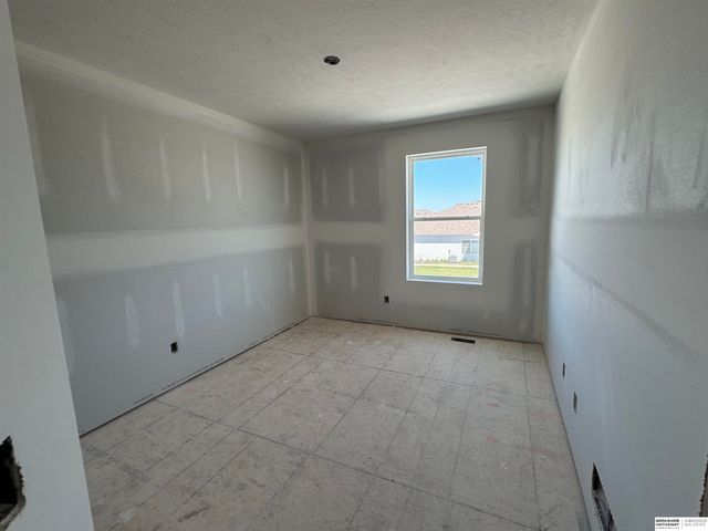 4765 E 21st Avenue, Fremont, NE 68025
