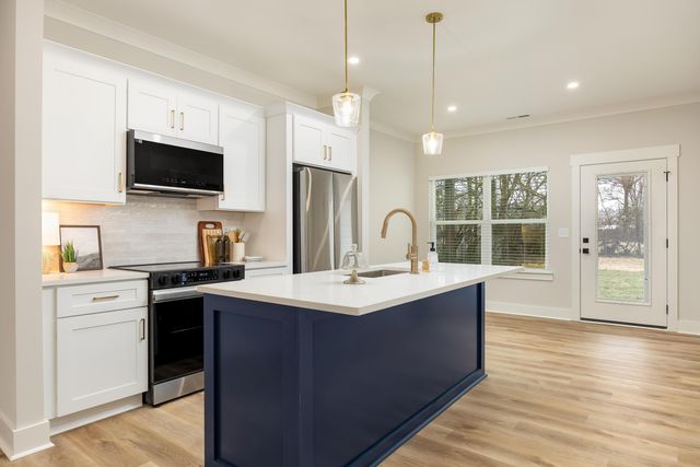 5824 Mckinley Street, East Ridge, TN 37412