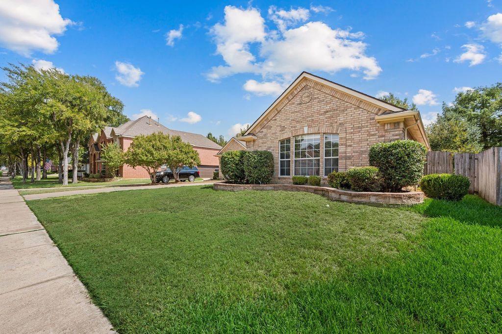 1417 Briar Meadow Drive, Keller, TX 76248 — photo 5