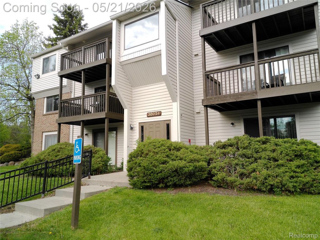 30024 W 12 Mile Road, Farmington Hills, MI 48334