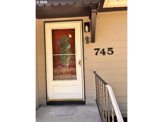 745 20TH St, Salem, OR 97301