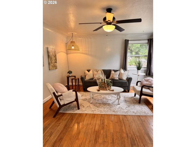 745 20TH St, Salem, OR 97301