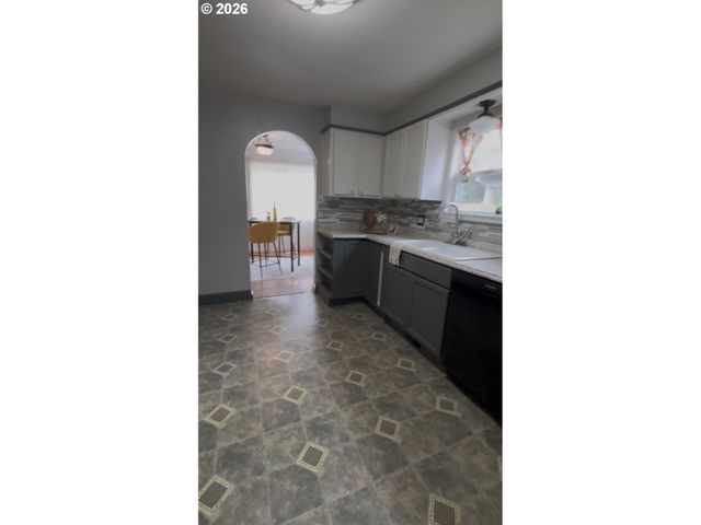745 20TH St, Salem, OR 97301