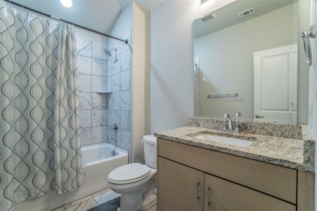 1524 Soapberry Drive, Aubrey, TX 76227