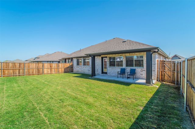 1524 Soapberry Drive, Aubrey, TX 76227